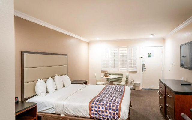 photo 4 of Gateway Inn Gardena