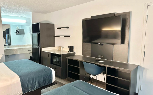 photo 2 of Studio 6 Suites Louisville, KY – Airport/Expo Center
