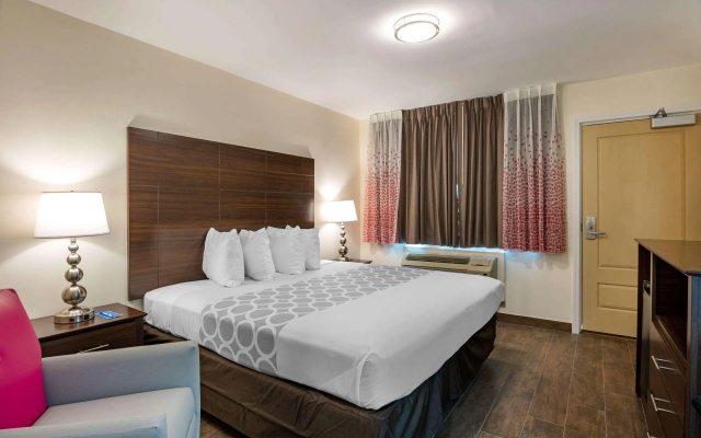 photo 5 of Downtown Hollywood Gardens Inn & Suites