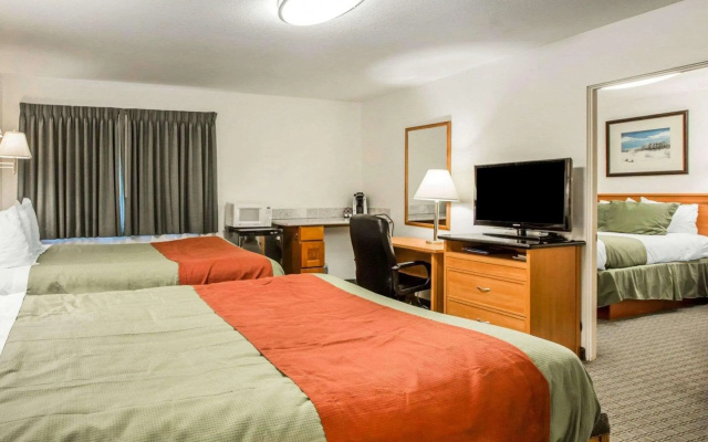 photo 4 of Rodeway Inn Newport