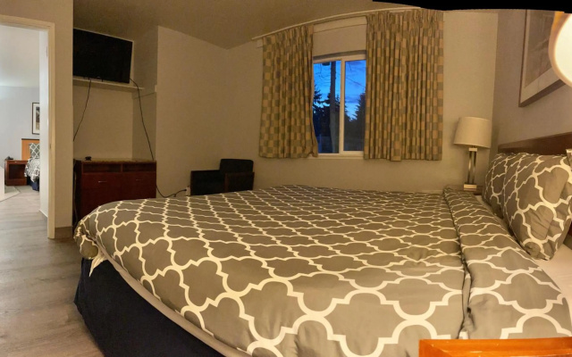 photo 3 of Americas Inn and Suite