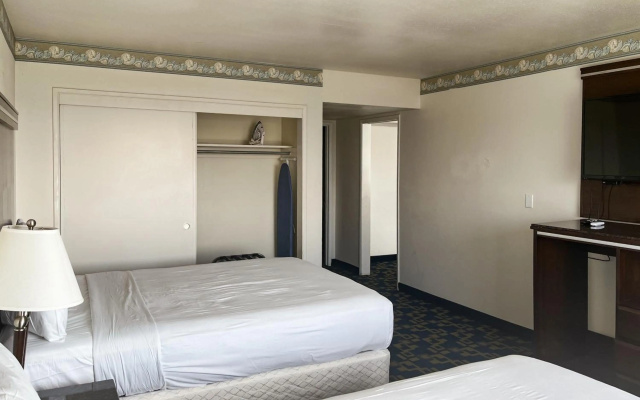 photo 4 of Motel 6 Oceanside, CA Marina / Camp Pendleton