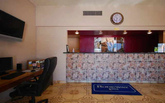 photo 2 of Rodeway Inn