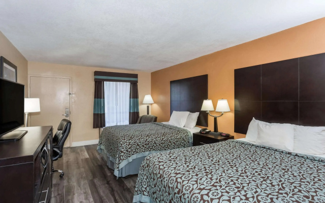 photo 4 of Rodeway Inn