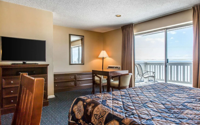 photo 5 of The Surfside Hotel