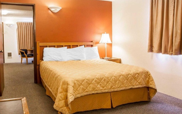 photo 3 of Inn at the Sea