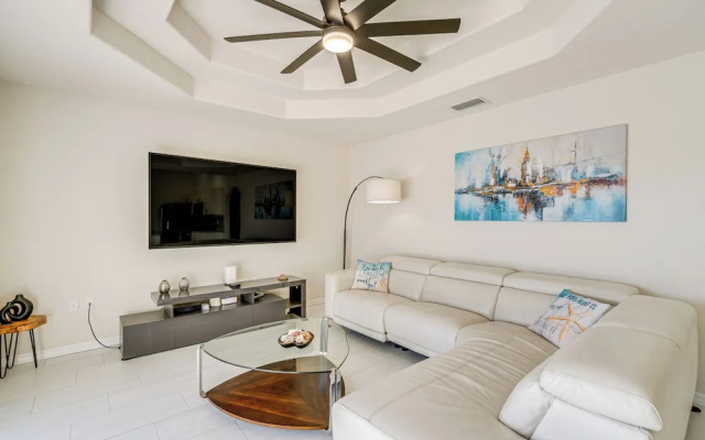 photo 2 of Canal Front Rotonda West Home By Beach