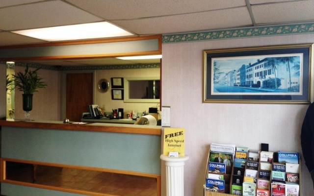 photo 2 of Royal Inn at USC and Fort Jackson Columbia