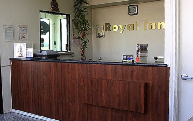 photo 3 of Royal Inn Dallas NW