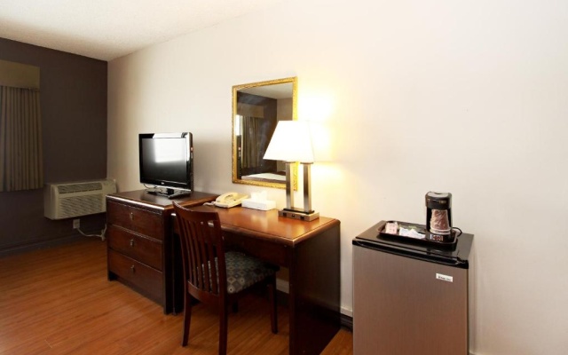 photo 2 of Royal Pagoda Motel