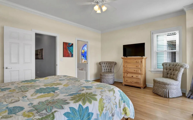 photo 4 of Salty Dog by Sea Scape Properties