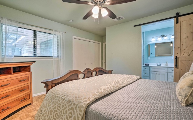photo 2 of Lovely San Antonio Home ~ 13 Mi to Downtown!