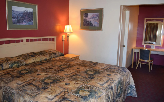 photo 4 of San Carlos Inn