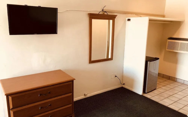 photo 4 of Sands Motel