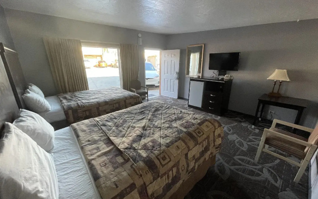 photo 5 of Sands Motel