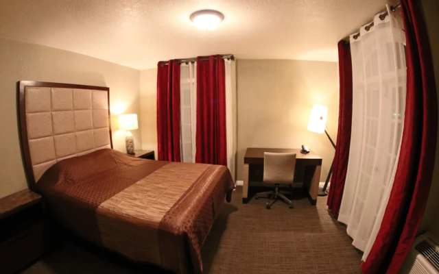 photo 3 of Santa Cruz Inn Riverside