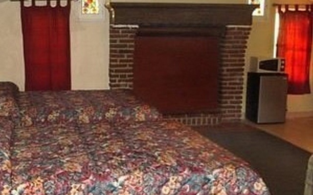photo 5 of Santa Cruz Inn Riverside