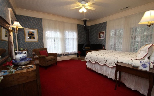 photo 3 of Santa Nella House
