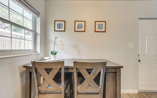 photo 4 of Sarasota Duplex in Gillespie Park: 1 Mi to Dtwn!
