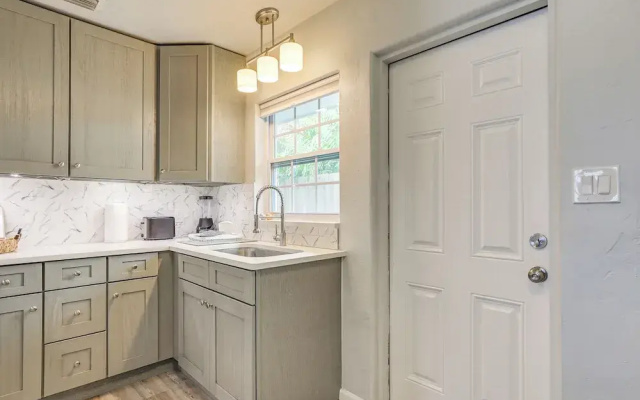 photo 5 of Sarasota Duplex in Gillespie Park: 1 Mi to Dtwn!