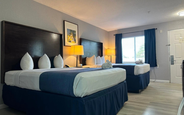 photo 3 of Lantern Inn & Suites
