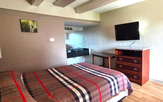 photo 3 of Saratoga Motel By Capital O Near Midway Airport Chicago IL