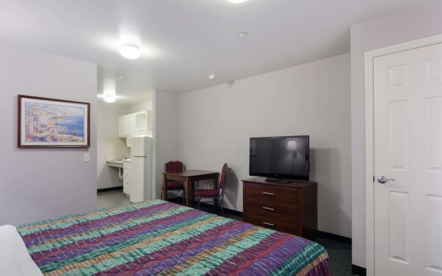 photo 5 of Savannah Suites