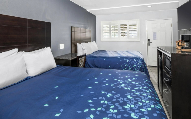 photo 3 of Scandia Motel