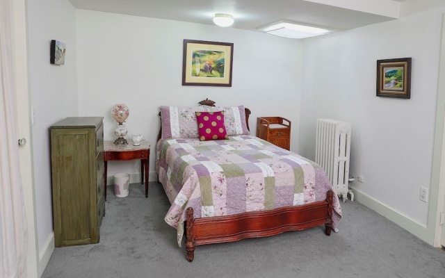 photo 4 of Schwartz's Inn