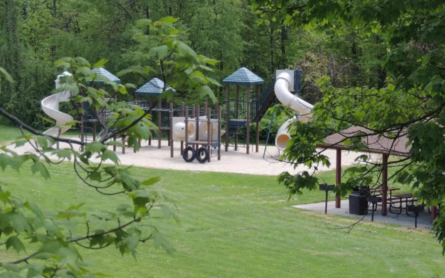 photo 5 of Scotrun Camping Resort Deluxe Park Model 4