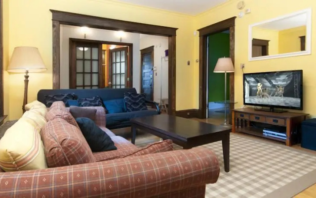 photo 4 of Scott & Jenna Shortstay - Loft Studio Minneapolis