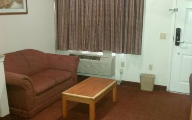 photo 5 of Scottish Inns & Suites