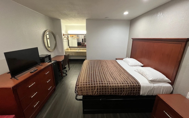 photo 2 of Scottish Inns Jonesboro AR