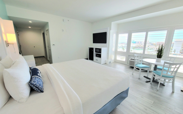 photo 3 of ChartHouse Clearwater Beach Marina Hotel