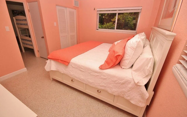 photo 2 of Sea Grape Escape Holiday home 3