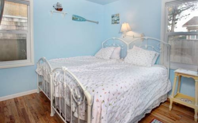 photo 3 of Seabreeze Cottage