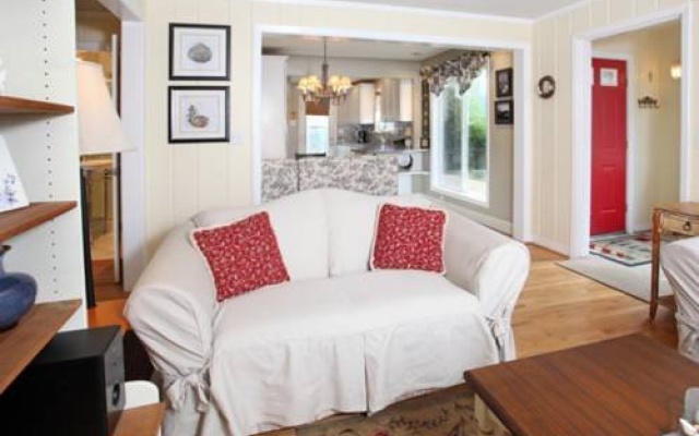 photo 4 of Seabreeze Cottage
