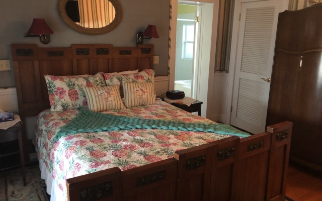 photo 5 of Seabreeze Manor Inn