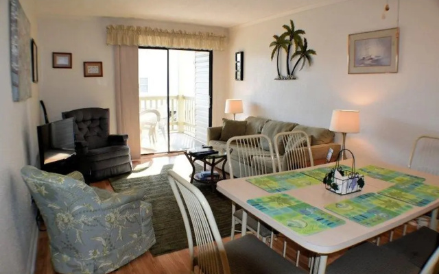 photo 5 of Seafarer 106 by Seaside Vacations