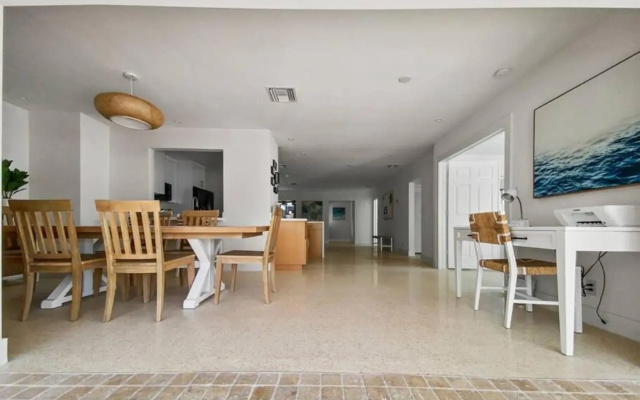 photo 2 of Seahorse Villa 2 2br2ba home with dipping pool