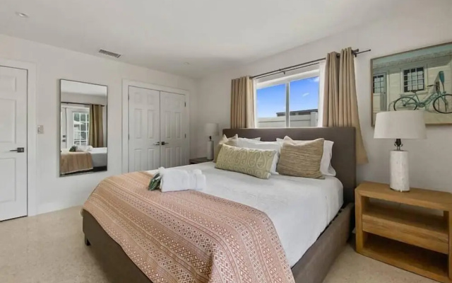 photo 3 of Seahorse Villa 2 in Fort Lauderdale