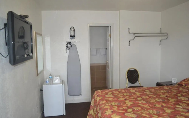 photo 4 of Searle Motel