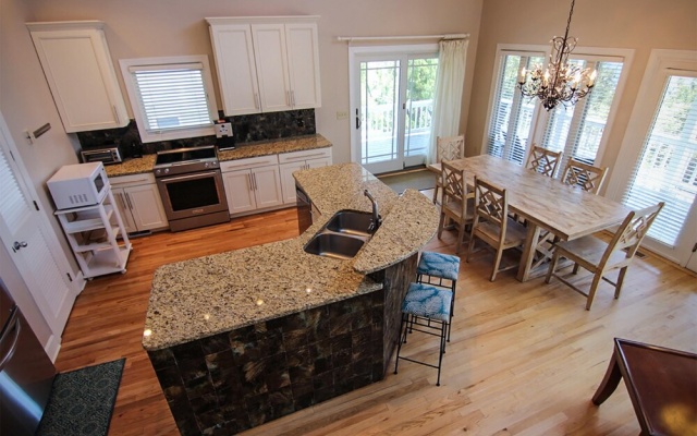 photo 4 of Seas the Breeze by Sea Scape Properties