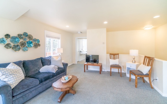 photo 5 of Seaside Prom 2 Bedrooms 2 Bathrooms Home