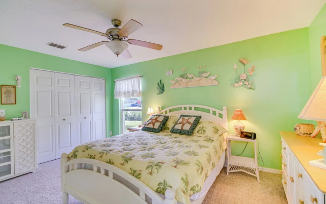photo 5 of Sebastian Home w/ Screened Lanai: 8 Mi to Beach!