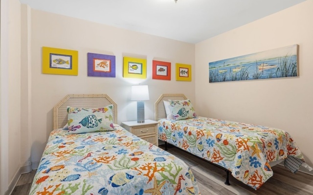 photo 2 of Sedgefield 102 by RedAwning