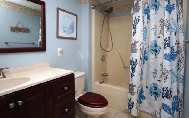 photo 5 of Sedgefield North 404