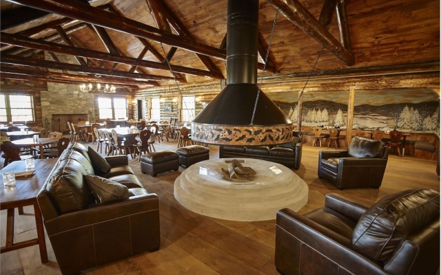 photo 2 of Seesaw's Lodge