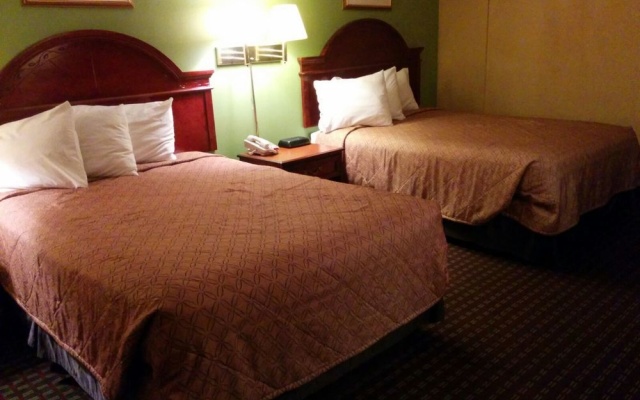 photo 5 of Selma Hotel