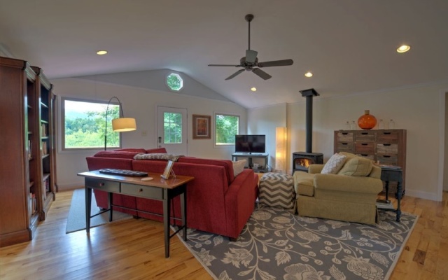 photo 2 of Serenity Now - 3 Br Home